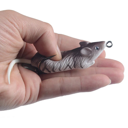 Propeller Mouse Fishing Lure Whopper Plopper Bionic Bait 60mm 12.5g is a soft crankbait designed to look like a mouse for fishing.