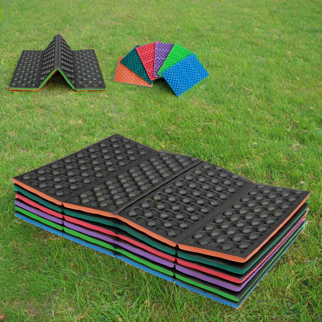 Portable, moisture-resistant cushion pad for outdoor activities like camping, hiking, and picnics. This folding seat pad is designed to keep you dry and comfortable.