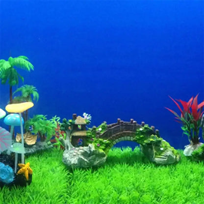 Resin bridge decoration for fish tanks, perfect for creating a landscape in your aquarium. This accessory adds charm to your aquatic pet's environment.